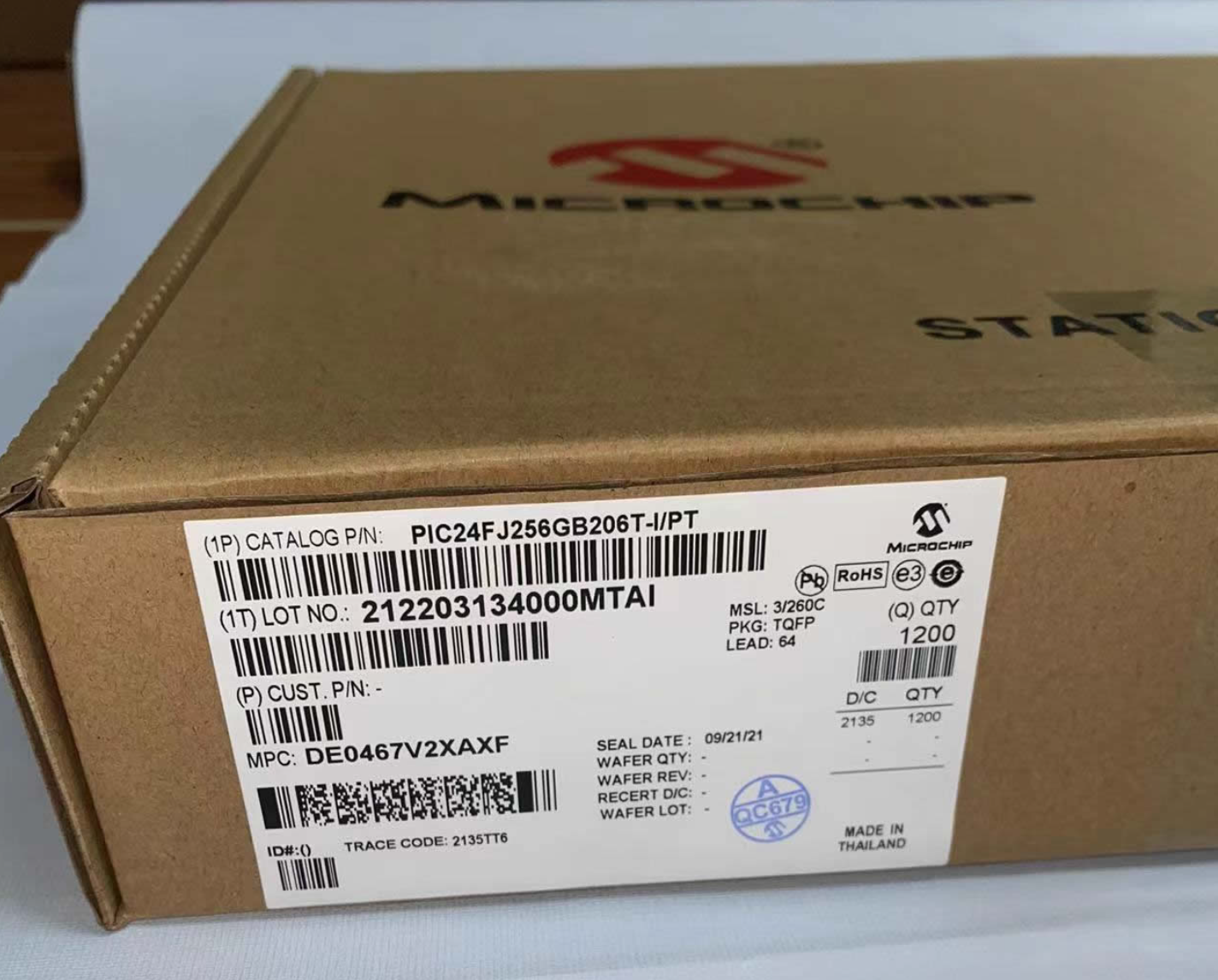 PIC24FJ256GB206-IPT